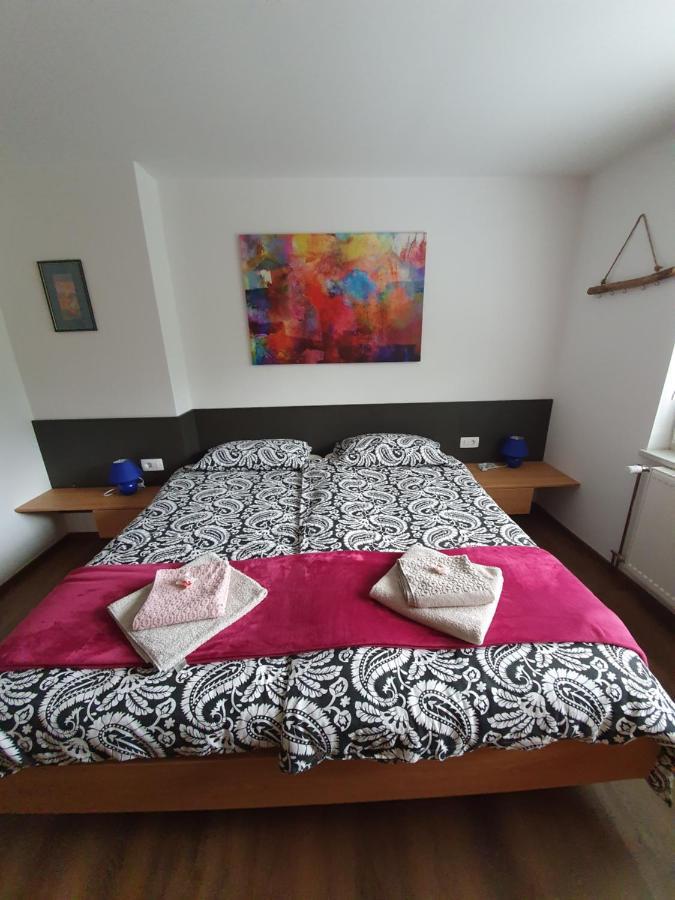 Apartments Mojstrana - Kekec Екстер'єр фото